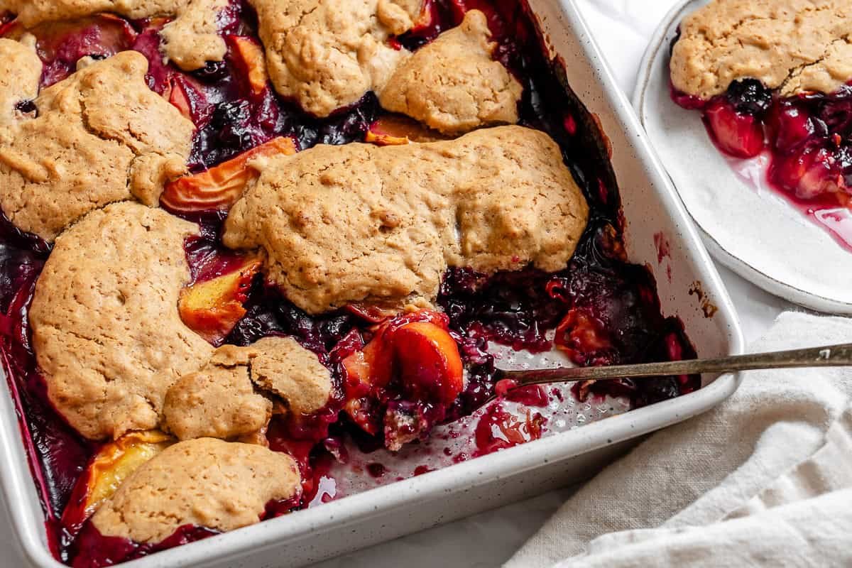 Easy Peach and Blueberry Cobbler