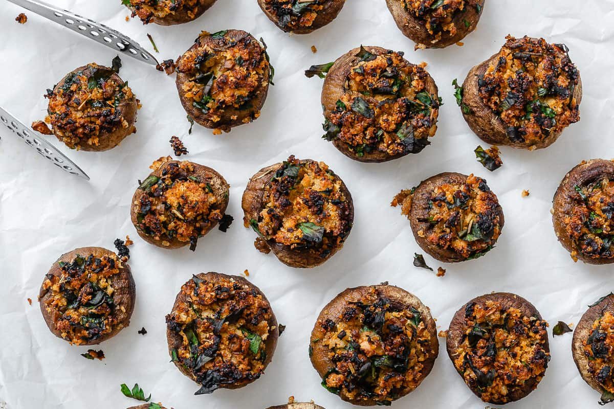 Easy Vegan Stuffed Mushrooms
