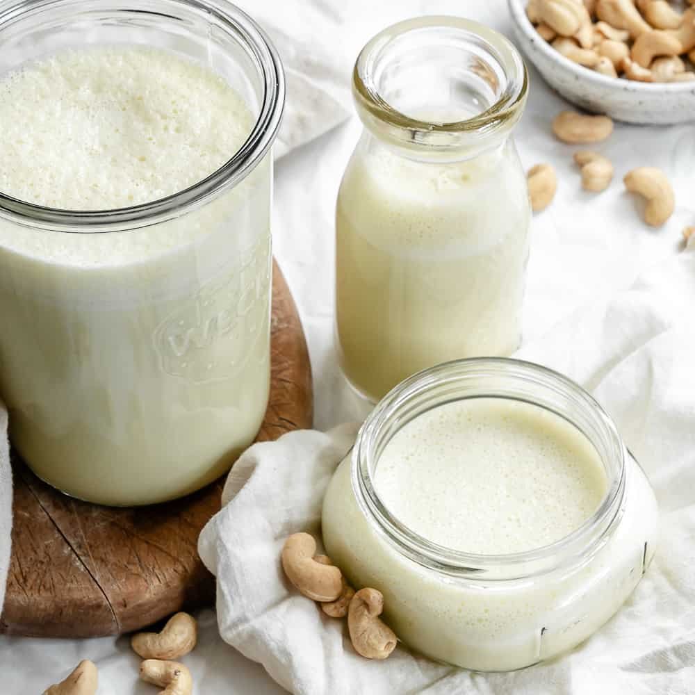 completed vegan alfredo in jars